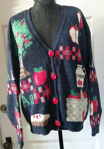 80's CASUAL CORNER Ladies Heavy Warm Apple Theme Cardigan Sweater XL