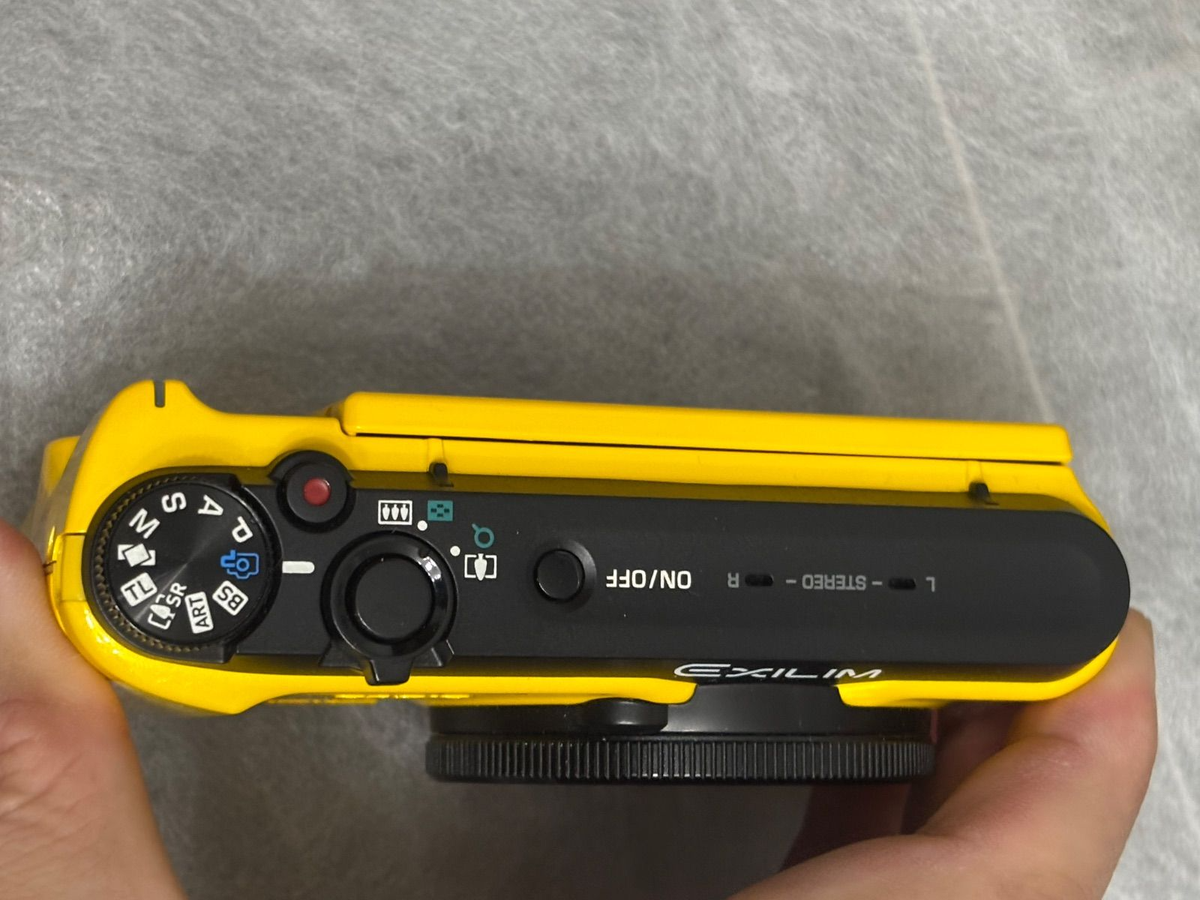 Casio Exilim EX-ZR1100 Yellow 16.1MP Compact Digital Camera Used