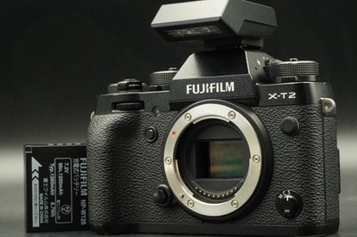 Fujifilm Fuji X-T2 Mirrorless Digital Camera -1 cut?- #12160