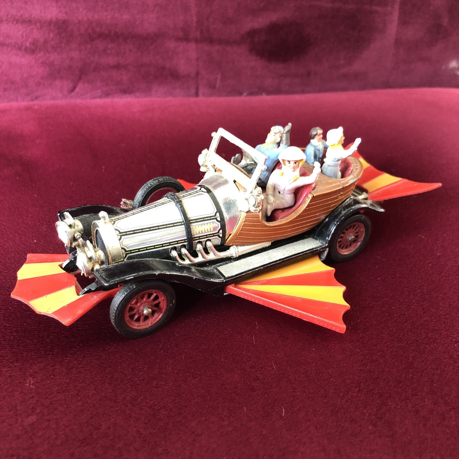 corgi 266, Chitty Chitty Bang Bang - Free Price Guide & Review