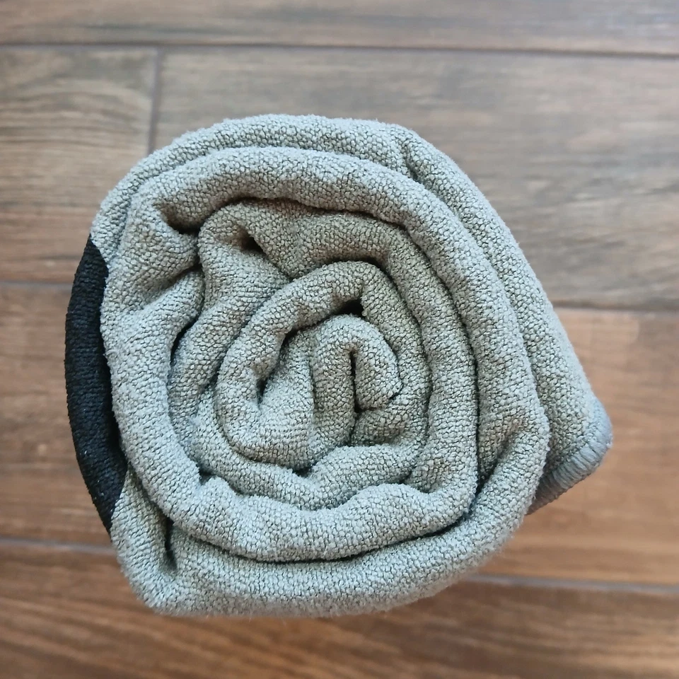 Hotworx Toalla Yoga Estera Gris Ecológica Absorbente Agarre Antideslizante 30x79 Foto 3 de 4