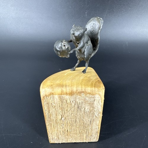 Mini Metal Squirrel with Acorn Figurine Sculpture on Wood Block Rustic Brutalist - Picture 6 of 12