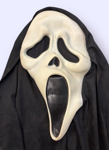 Gen 2 GhostFace Mask Fun World Div Faces Scream Glow Dimple - Picture 2 of 8
