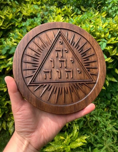 Wooden Engraved TETRAGRAMMATON - YHWH Tetractys - Altar Plaque in Solid Walnut - Picture 5 of 5
