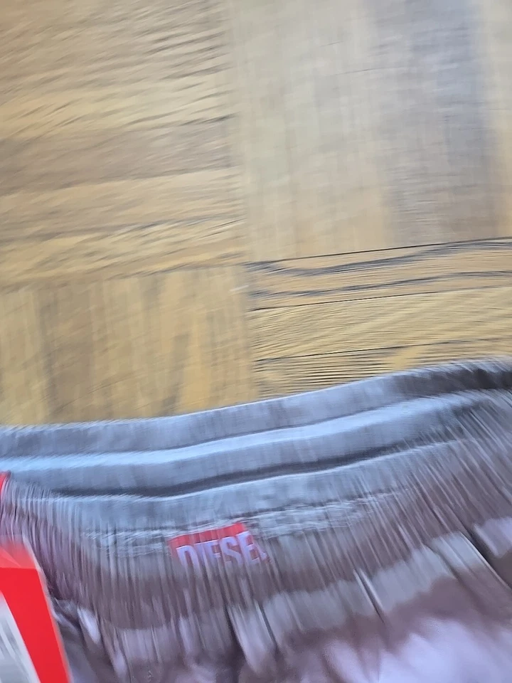 Pantalones de chándal Diesel P-Mirow N-1 satinados cargo talla IT 40 EE. UU. pequeños/4 precio de venta sugerido por el fabricante $475 nuevos con etiquetas Foto 2 de 4