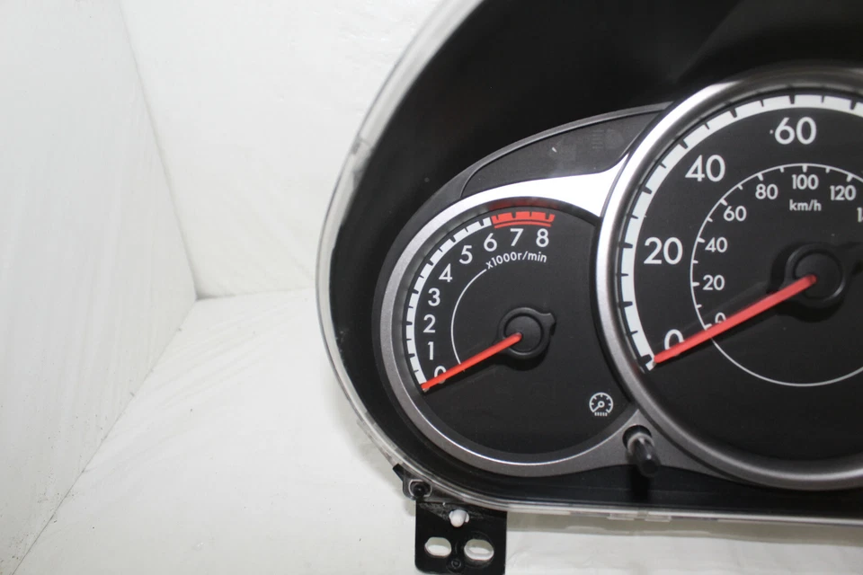 Cuadro de instrumentos velocímetro Mazda 2011-2014 2 indicadores de panel de instrumentos 65.752 millas Foto 3 de 4