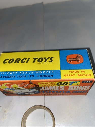 Corgi Toys 336 James Bond Toyota 2000Gt Boxed And Complete With Accessories - Picture 9 of 12