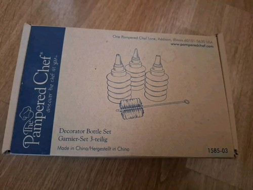 Pampered Chef Decorator Bottle Set - Brand New In Box - Picture 1 of 3