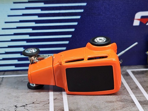 1:64 Hot Wheels Limited Edition Bob Tindle's 1932 32 Ford Vicky Orange Crate Car - Picture 8 of 10
