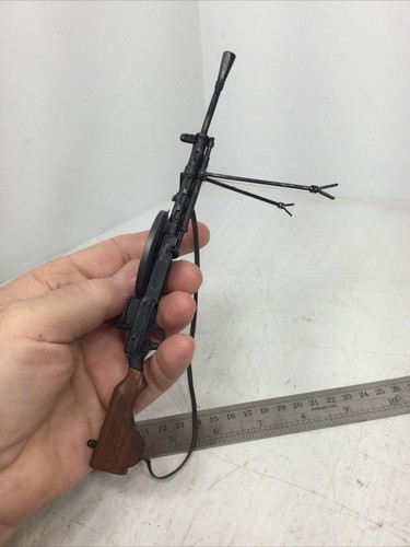 1/6 21ST CENTURY WW2 SOVIET RUSSIAN DPM-28 LIGHT MACHINE GUN + SLING & BIPOD - Picture 8 of 16