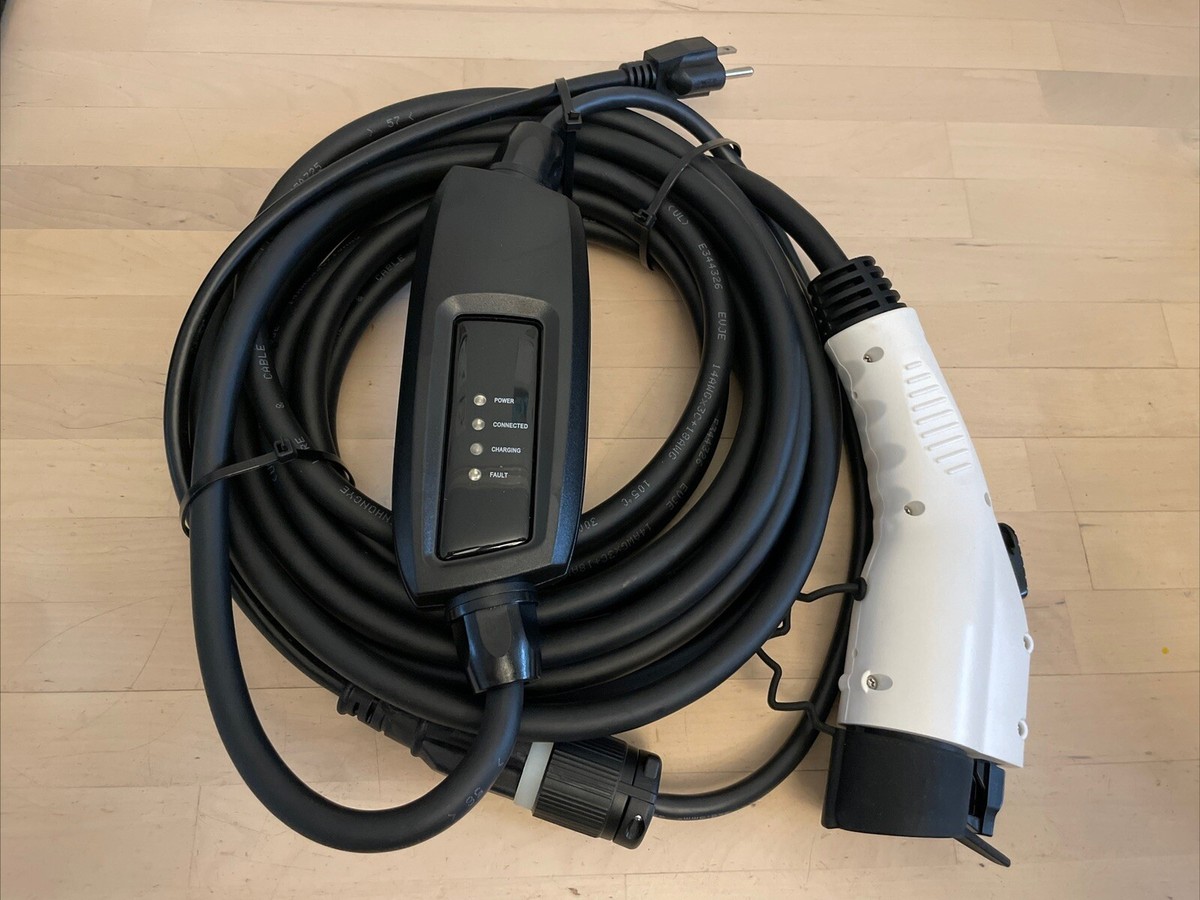 HYUNDAI 200V EV Cable
ヒョンデ電気自動車用充電ケーブル EV Charger for Chevy Bolt Kia EV6 Hyundai Ioniq 5 Charging