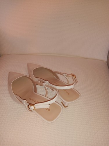 Stuart Weitzman White Vinnie Leather Kitten Slingback Pumps - Picture 6 of 7