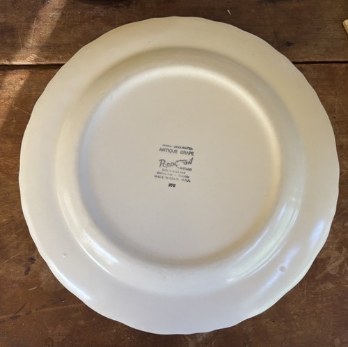 Lot Of Six Metlox Poppytrail Antique White Dinner Plates With Grape Pattern - Picture 6 of 6