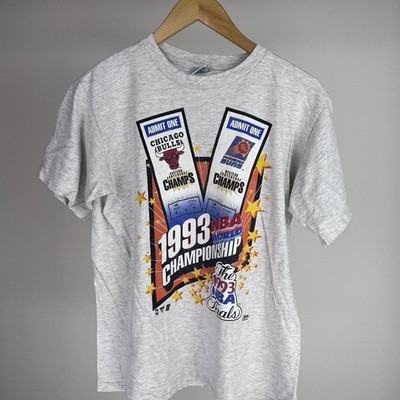 1993 NBA Finals Chicago Bulls vs. Phoenix Suns t-shirt basketball Salem medium  