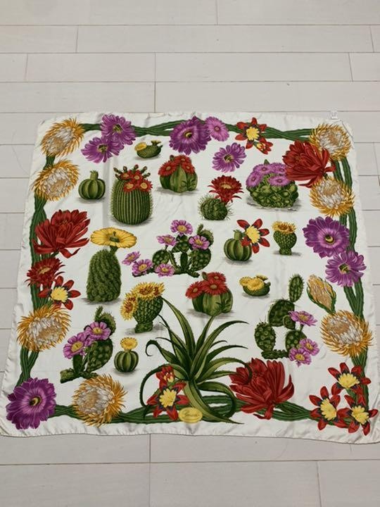 Vintage Gucci Cactus Print Silk Scarf
