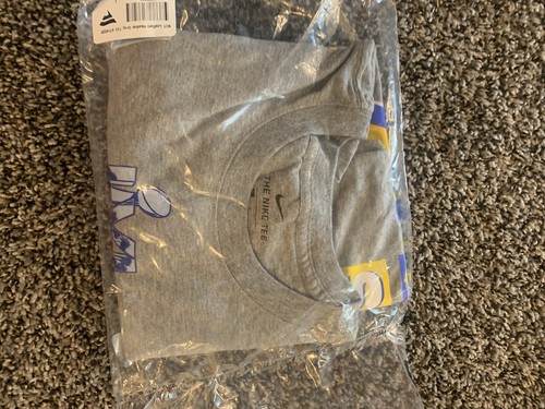 New NIKE Los Angeles Rams Super Bowl LVI Champions T-Shirt Size LARGE Free Ship - Picture 4 of 5