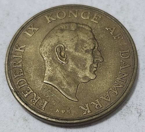 DENMARK ๐ฉ๐ฐ TWO (2) KRONER COIN 1952 (KING FREDERICK IX)