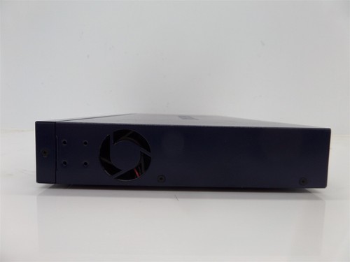 Netgear Prosafe GS724T 24-Port Ethernet Switch - Picture 4 of 8