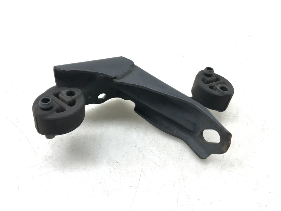 2013-2018 LEXUS GS450H GS350 LEFT DRIVR REAR MUFFLER HANGER SUPPORT BRACKET OEM. - Image 3 of 4