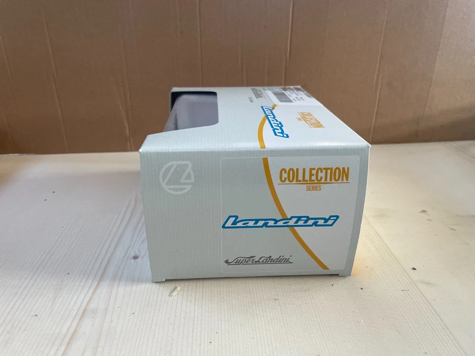 MODELLINO TRATTORE SUPERLANDINI 1:32 LANDINI TESTA CALDA - Immagine 3 di 4