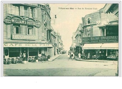 14.VILLERS SUR MER.RUE DU MARECHAL FOCH.CAFE DE LA PEACE.BASAR UNIVERSAL HAUS