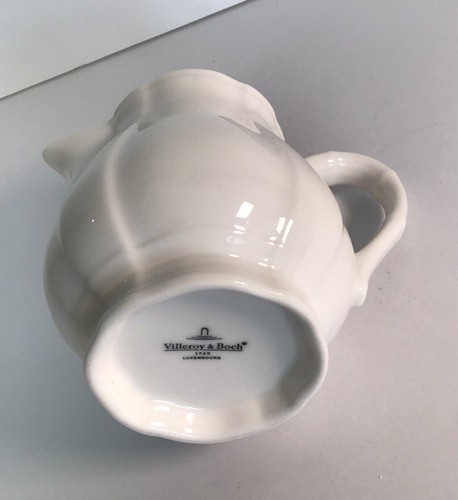 Villeroy & Boch 4" Manior White Coffee Creamer Pitcher Porcelain - Picture 3 of 7