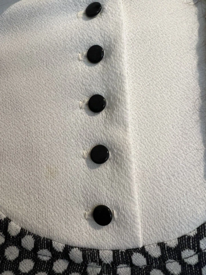 Robe Vintage À Pois Noir Et Blanc Ajustée Et Évasée Wednesday Addams US 8 Ou 10 - Photo 4/4
