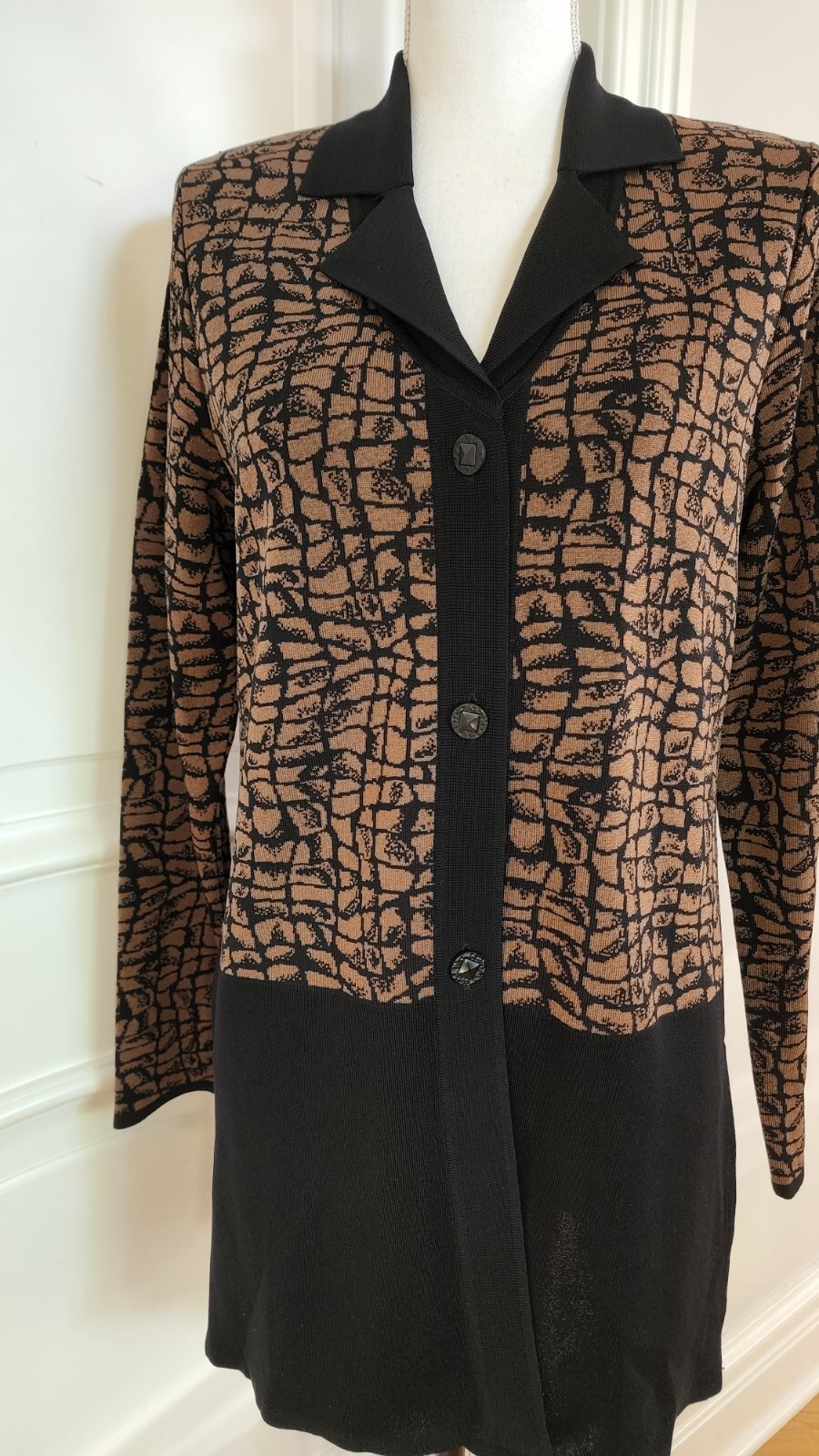 Exclusively Misook Button Down Padded Shoulders B… - image 1