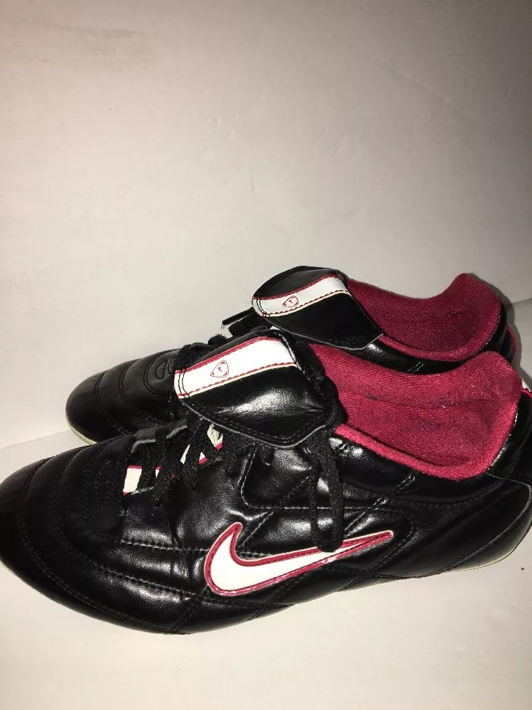 Nike tiempo 750 new arrivals