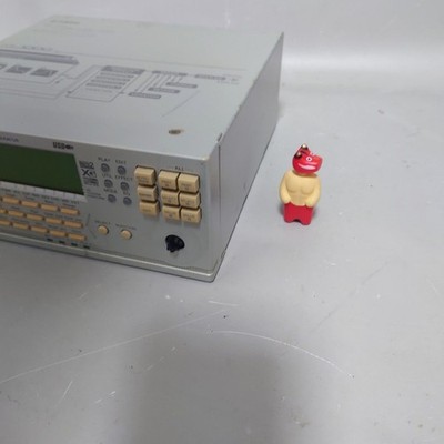 Yamaha MU1000 Tone Generator Motif Sound Module Synthesizer