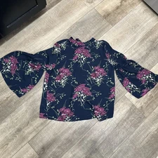 Ann Taylor Loft Petite Large Blouse, Beautiful, Detailed Sleeve, And Tie On Neck