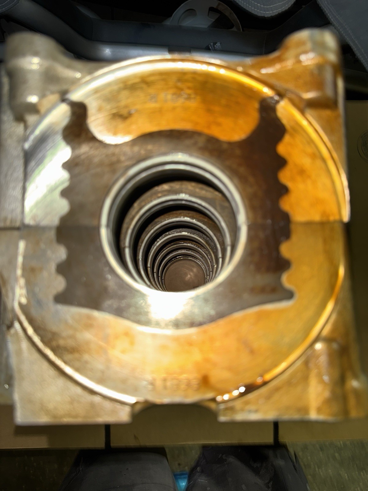 1997-2004 Porsche Boxster 986 996 911 M96 Crankshaft Carrier 99610101264