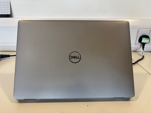 Dell Latitude 5310 i5-10310u laptop 256GB SSD 16GB Ram TouchScreen 13.3" Win 11 - Afbeelding 2 van 6