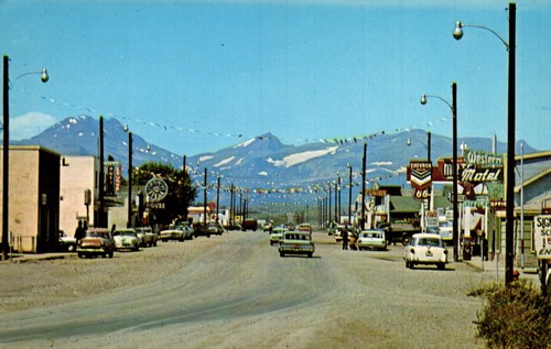 POSTCARD STREET SCENE MAIN STREET BROWNING MONTANA