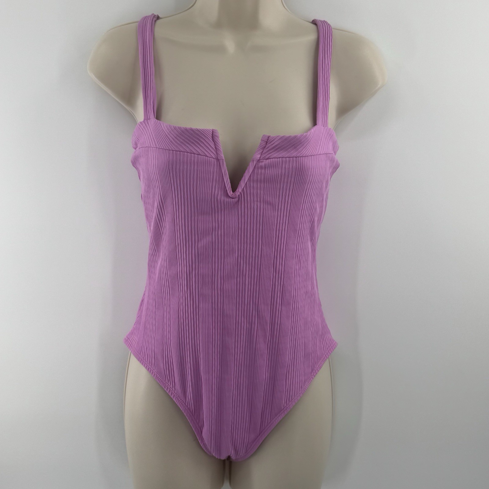 L*Space Structured Ribbed One Piece Swimsuit Size… - image 1