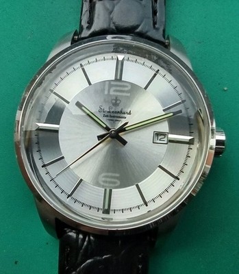 St. Leonhard - elegante Armbanduhr mit Edelstahl Gehäuse 