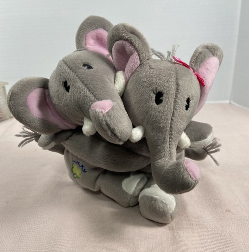 Mama Elefant umarmt Baby Plüschtier Stofftier Spielzeug. Fiesta - Bild 1 von 5