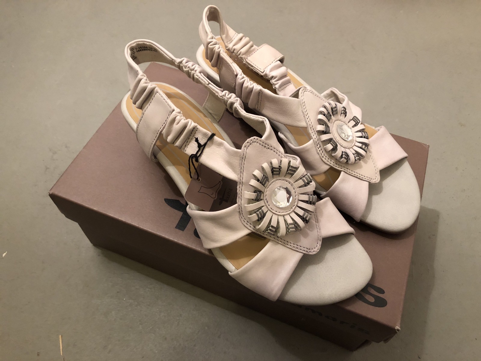 Tamaris Sandalen Karton Mit neu 37 Gr. Beige Sandaletten Tamaris schwarz Lack, Beige & Silber Gr. 37