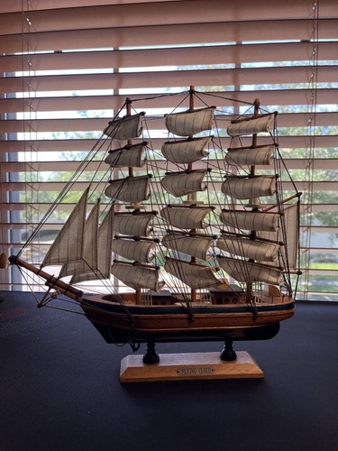 Heritage Mint Nautical Collection Flying Cloud Clipper Ship Wooden Model 13" - Picture 3 of 7
