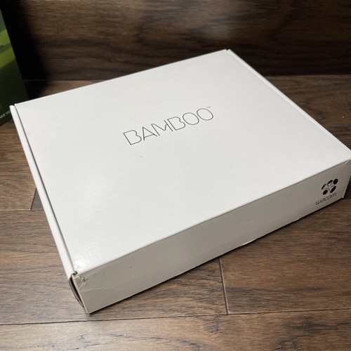 Wacom Bamboo Pen, CTL-460, Drawing Tablet with Software & Stylus & Nubs - Picture 7 of 12