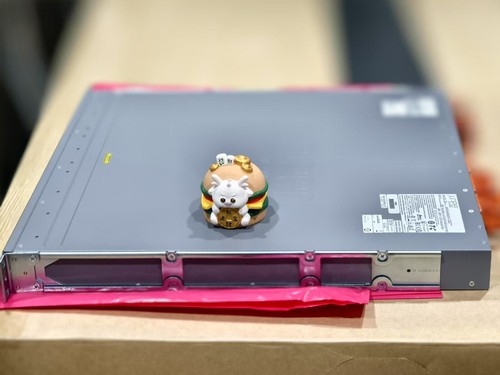 Juniper MX204-HW-BASE 8x10GB SFP+4x 100GB QSFP28&license standard Junos Router - Picture 6 of 7
