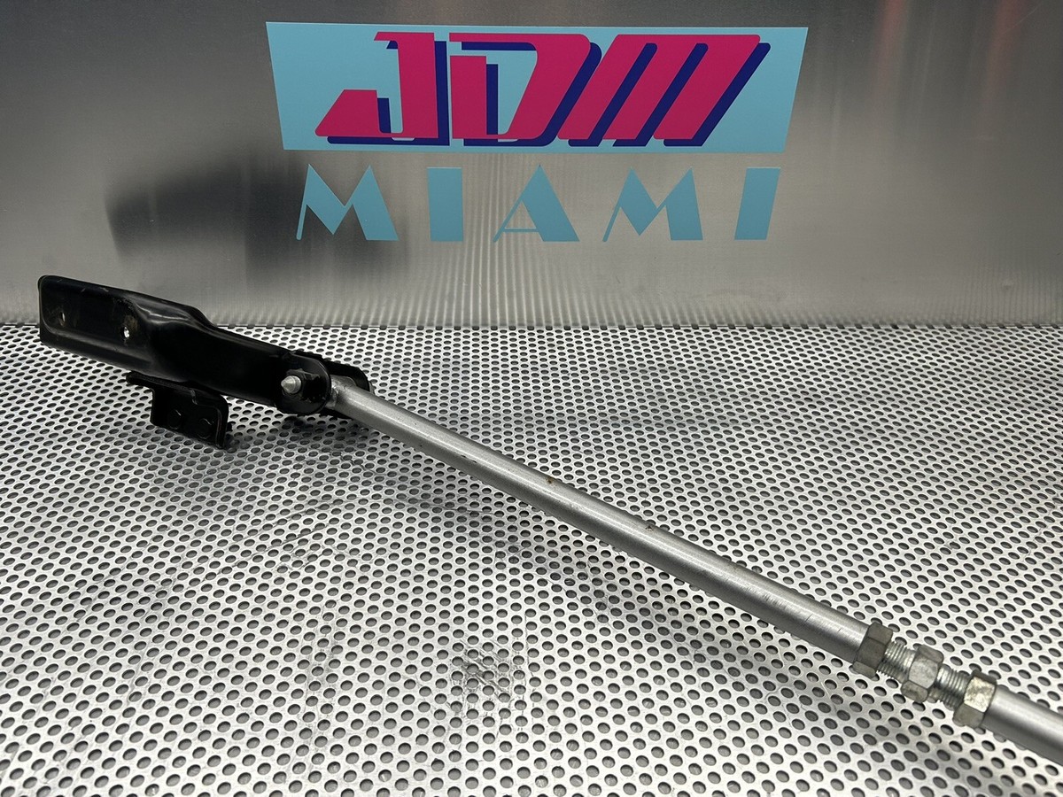 NISSAN Skyline R33 GT-R REAR SUSPENSION STRUT BAR BRACE 95 NISSAN Skyline R33 GT-R REAR SUSPENSION STRUT BAR BRACE 95