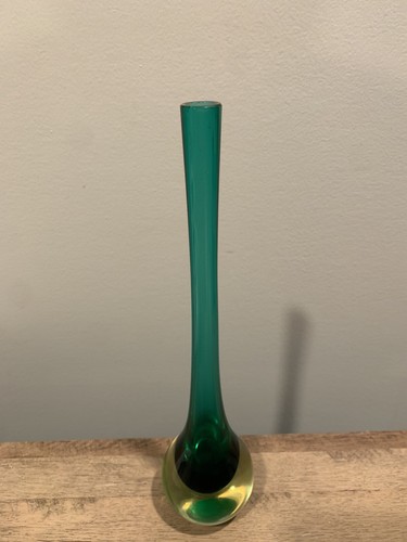 Vintage Murano Uranium Vaseline Vase 12" - Picture 4 of 7