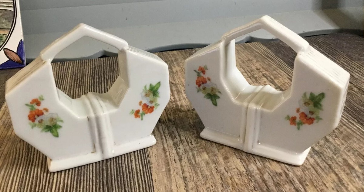 Vintage DOUBLE SIDED SALT PEPPER SHAKER FLOWERS JAPAN Set Of 2