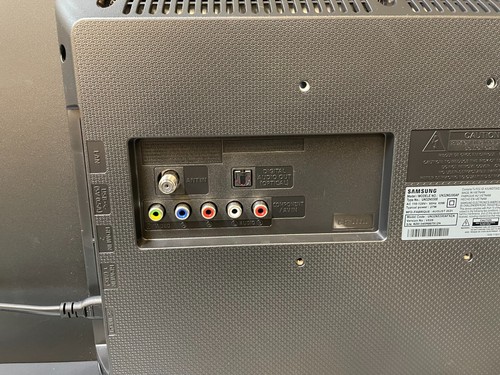 1 Samsung 32” N5300/5205 Mix 32" 1920 x 1080 TV/Monitor - Picture 10 of 11