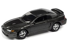 FORD Mustang - 2003 - mineral gray metallic - Johnny Lightning 1:64