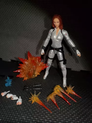 Figura plateada Black Widow personalizada Marvel Legends mcu plata sable Avengers