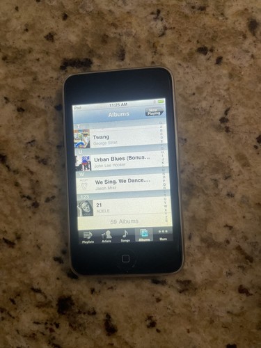 Apple iPod Touch 2nd Generation A1288 Black 16GB Tested Works 83 Songs - Picture 7 of 9