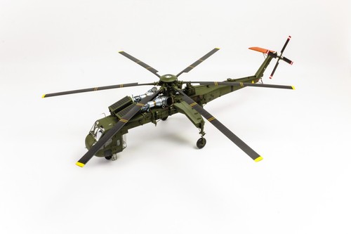 ICM 53054 – Sikorsky CH-54A Tarhe US heavy helicopter - Scale 1:35 - Picture 7 of 11