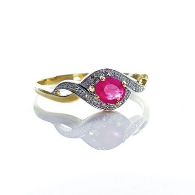 Ring 9 kt Rubin Größe P,5 Diamant Gelbgold 0,45 kt rot behandelt oval Geschenk